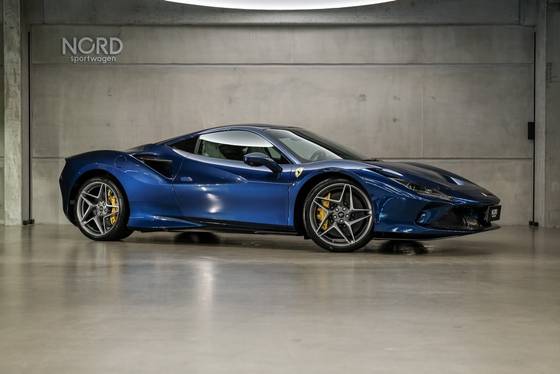 FERRARI F8 TRIBUTO 3.9 V8 TURBO GASOLINA F1-DCT FERRARI F8 TRIBUTO 3.9 V8 TURBO GASOLINA F1-DCT